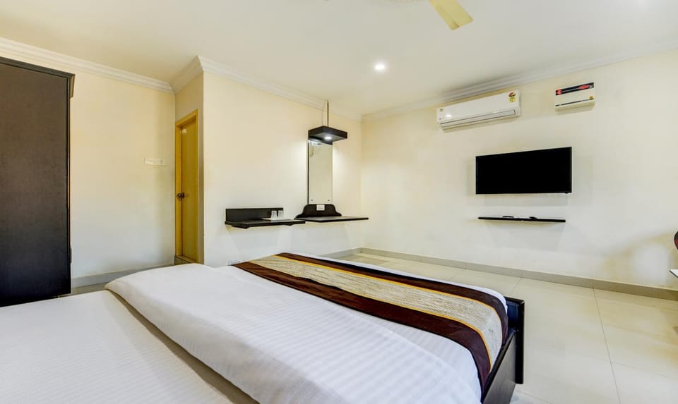 MADRASl AIRPORT HOTEL & HOMESTAY - NEAR AlRPORT Inn in Chennai