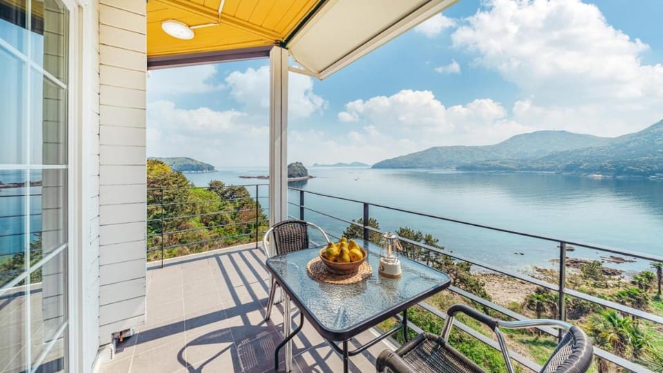 Natural landscape, Mountain view, Sea view