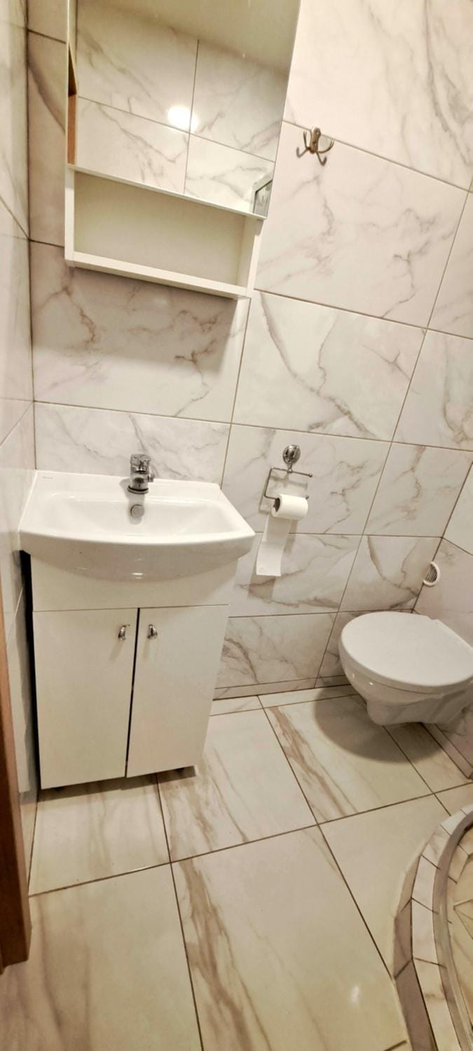 Toilet, Bathroom