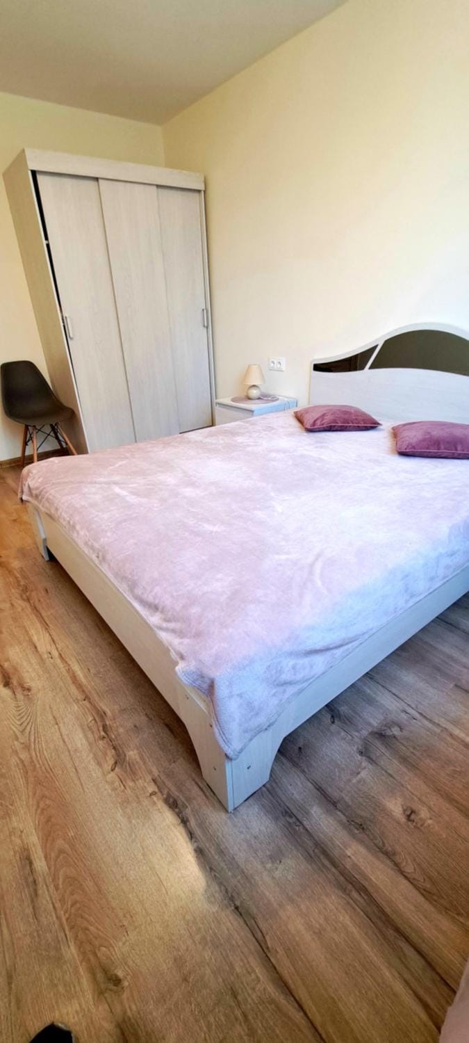 Bed, Bedroom, wardrobe