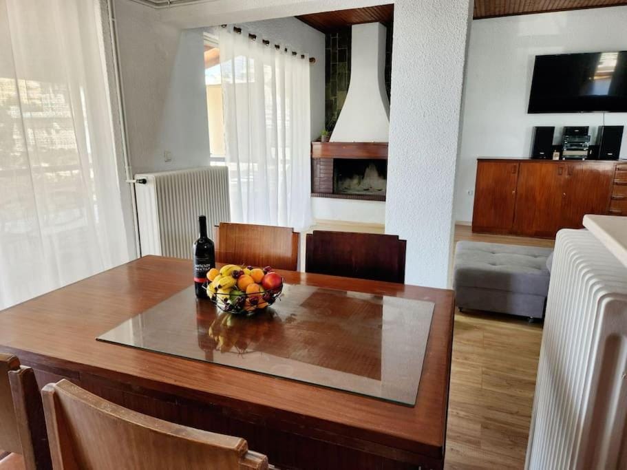 TV and multimedia, Kitchen or kitchenette, Seating area, Dining area