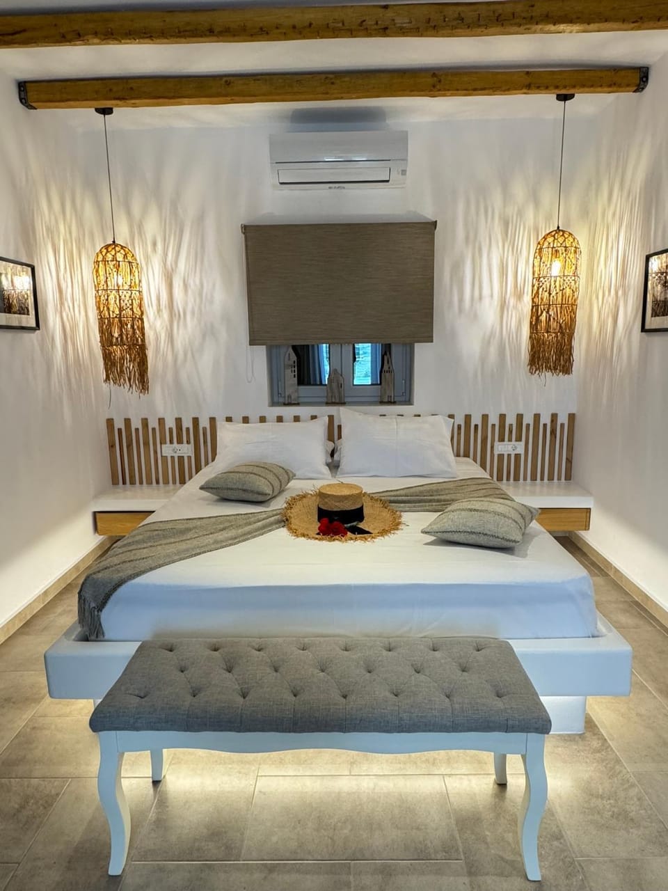 Bed, Bedroom, air conditioner