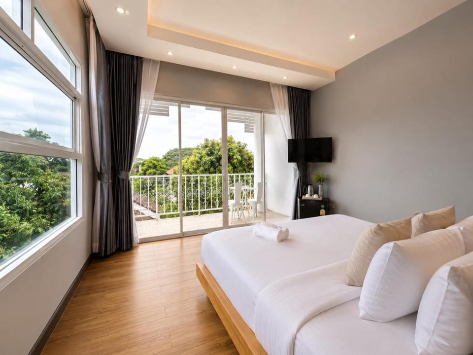 The White House Rachamankha - Adults Only Hostel in Chiang Mai