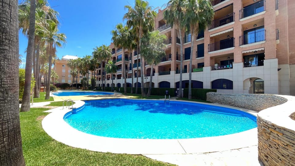 Garden, Swimming pool