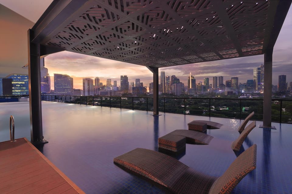 Swimming pool, Swimming pool