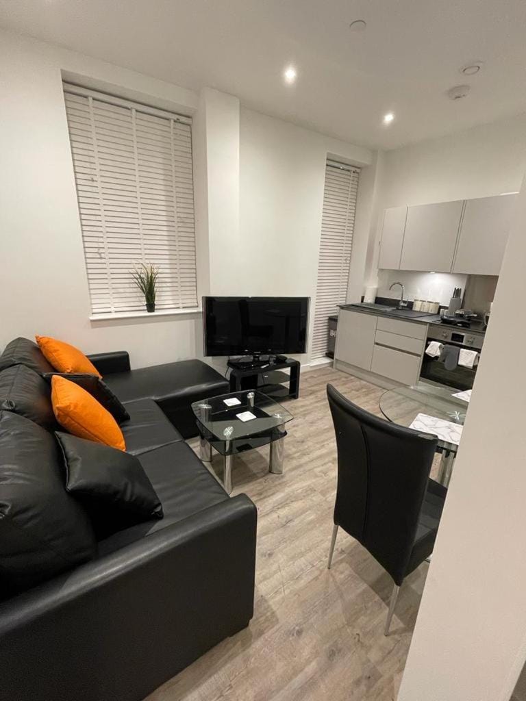 1 bed apartment in the heart of Staines town centre Apartment in Staines-upon-Thames