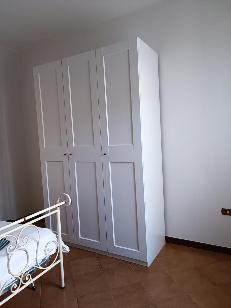 Bedroom, wardrobe