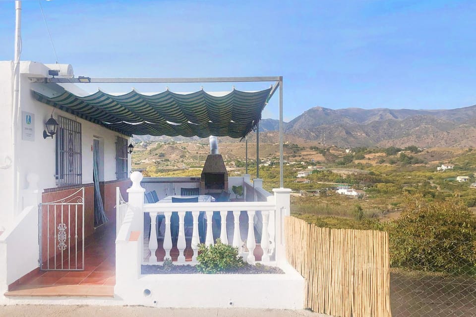 Property building, Natural landscape, View (from property/room), Balcony/Terrace, Mountain view