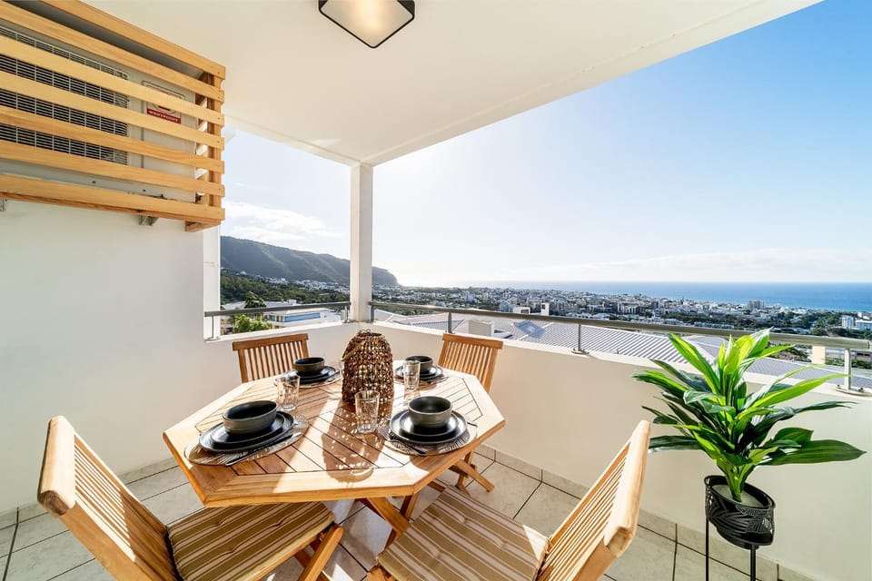 Patio, Day, View (from property/room), Balcony/Terrace, Dining area, Mountain view, Sea view