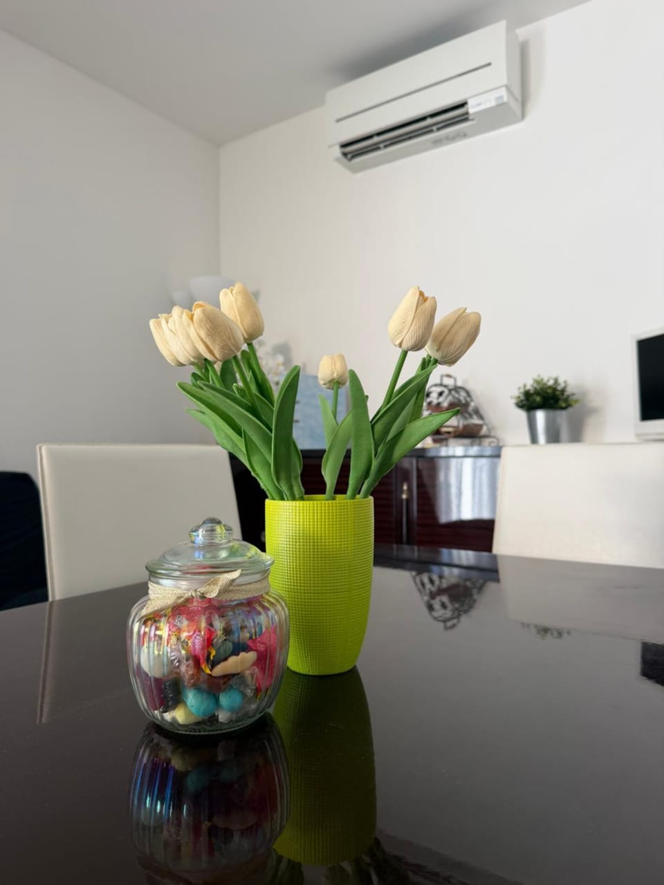 Living room, Decorative detail, Decorative detail