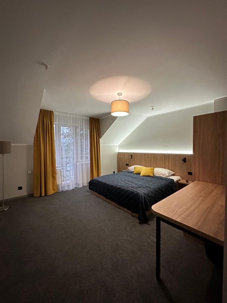 "Озерний край" Hotel in Lviv Oblast