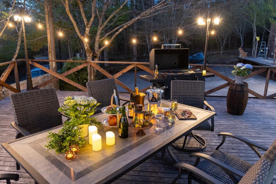 Restaurant/places to eat, Balcony/Terrace
