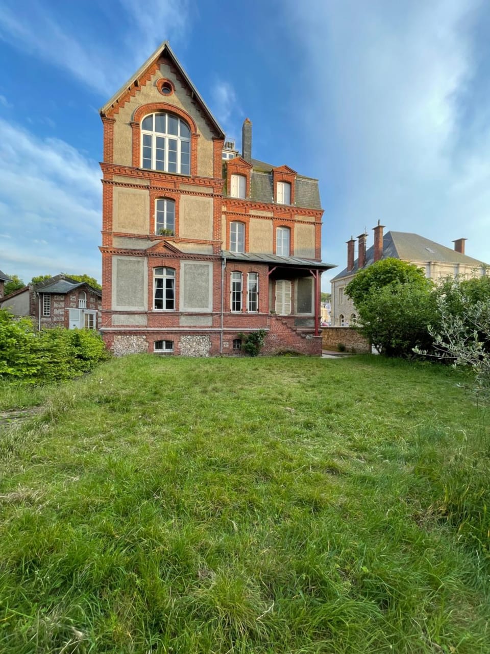 Property building, Garden, Garden view