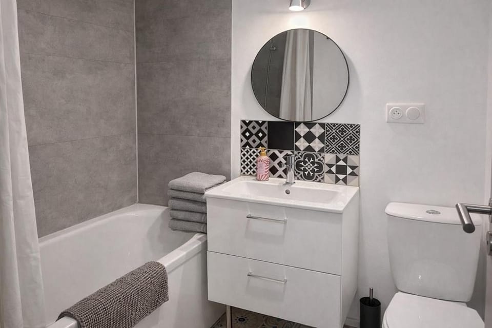 Toilet, Bathroom