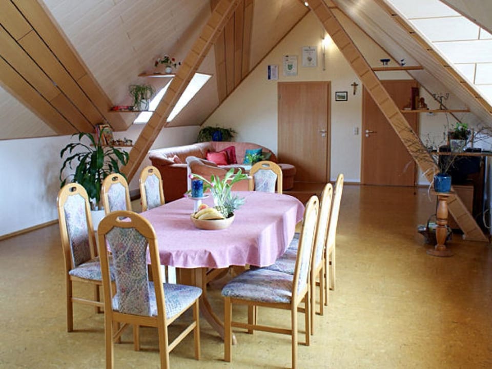 Living room, Seating area, Dining area