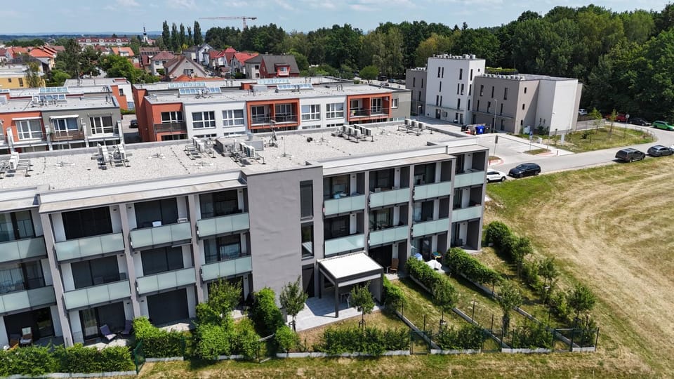 Bird's eye view, Street view