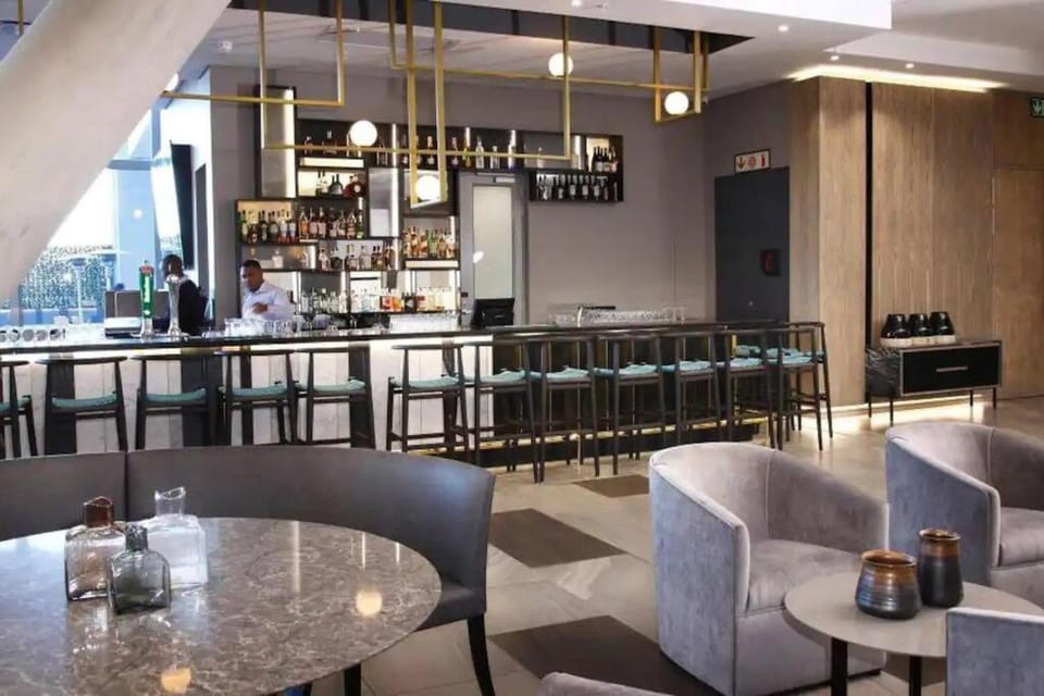 Chic Apartment in 5 star hotel Apartment in Sandton