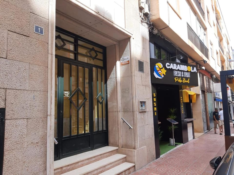 Property building, Facade/entrance, Day
