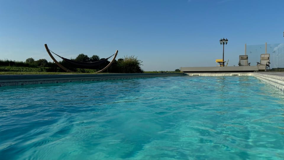 Swimming pool, Swimming pool