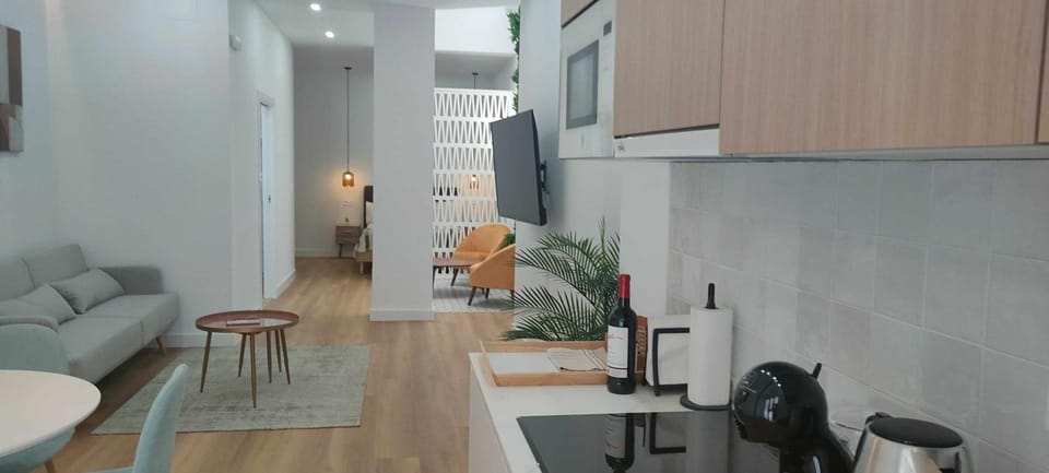TV and multimedia, Kitchen or kitchenette, Living room