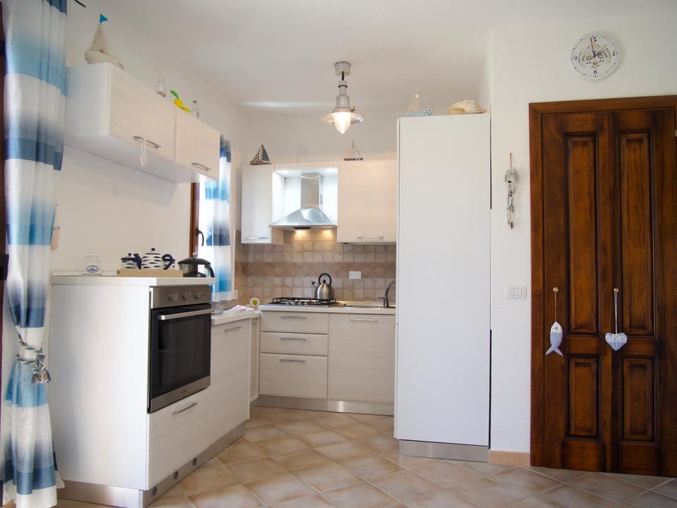 Kitchen or kitchenette, dishwasher, minibar, pet friendly, stove