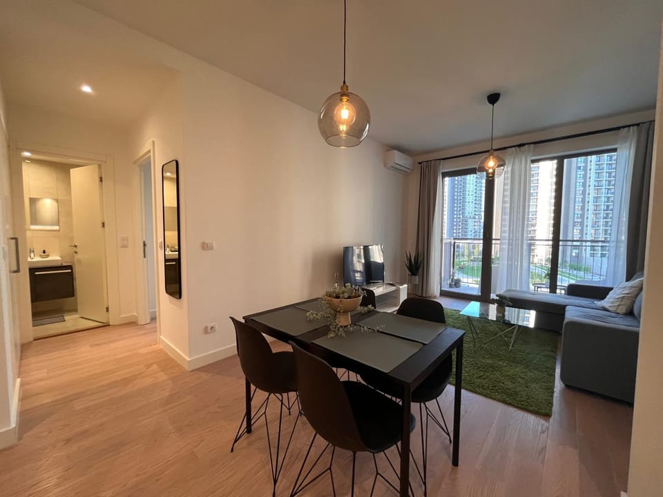 Living room, Seating area, Dining area