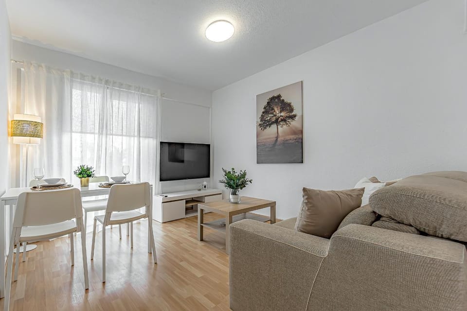 TV and multimedia, Living room, Dining area