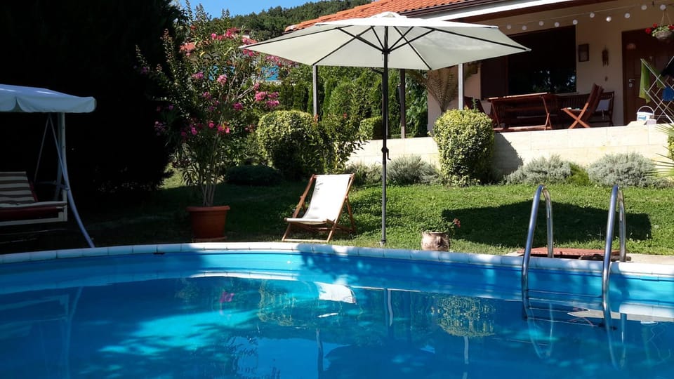 Garden, Swimming pool