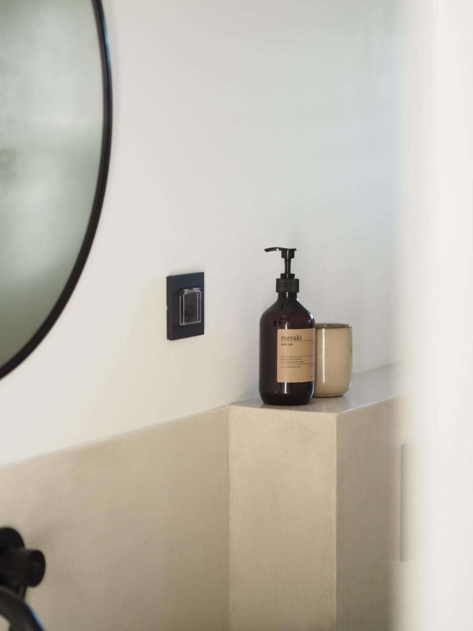 Bathroom, Decorative detail