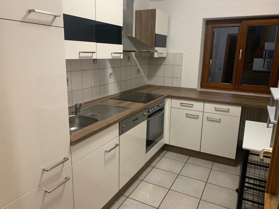 Kitchen or kitchenette, kitchen