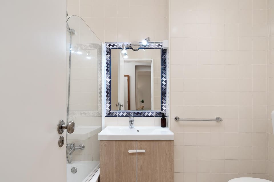 Ocean Whisper Praia da Rocha Pets Welcome Apartment in Portimao
