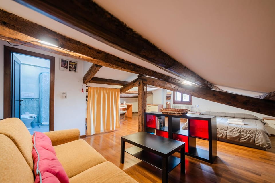 Living room, Bedroom