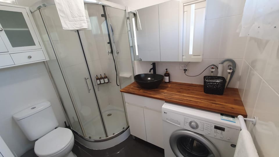 Grandview Garden Studio Apartment in Melbourne