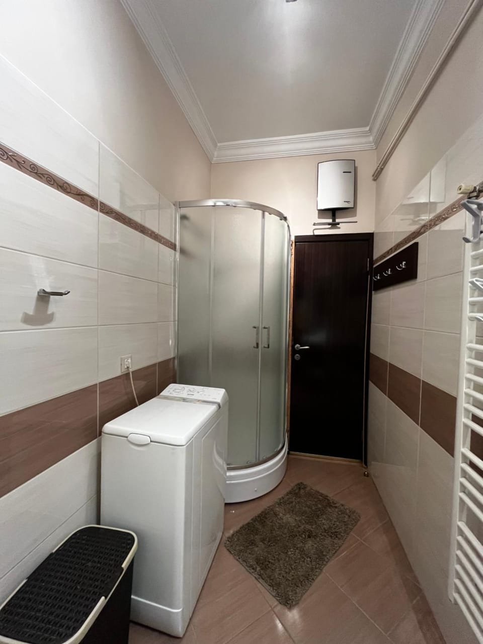 Shower, Toilet, Bathroom, washing machine