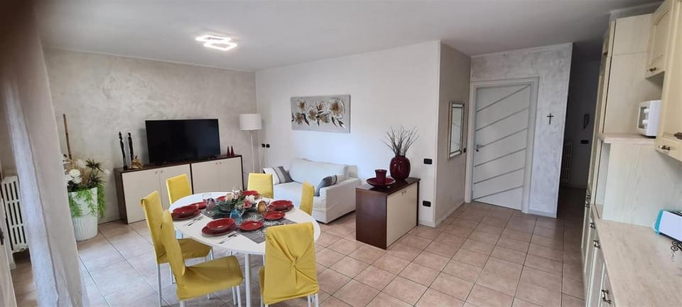 Kitchen or kitchenette, Living room, kitchen