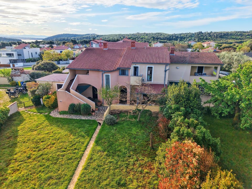 Property building, Day, Natural landscape, Bird's eye view