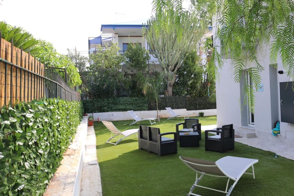 Garden, Garden view, sunbed