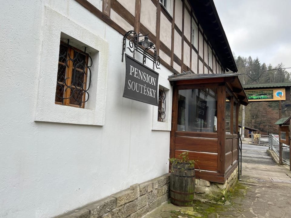 Property building, Day