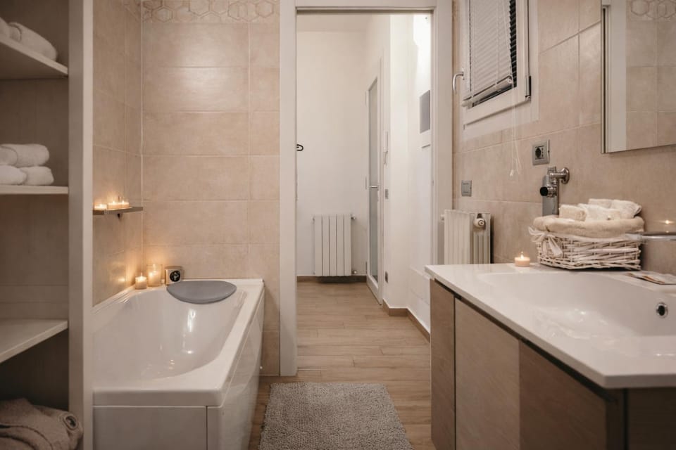 Bathroom, Bath