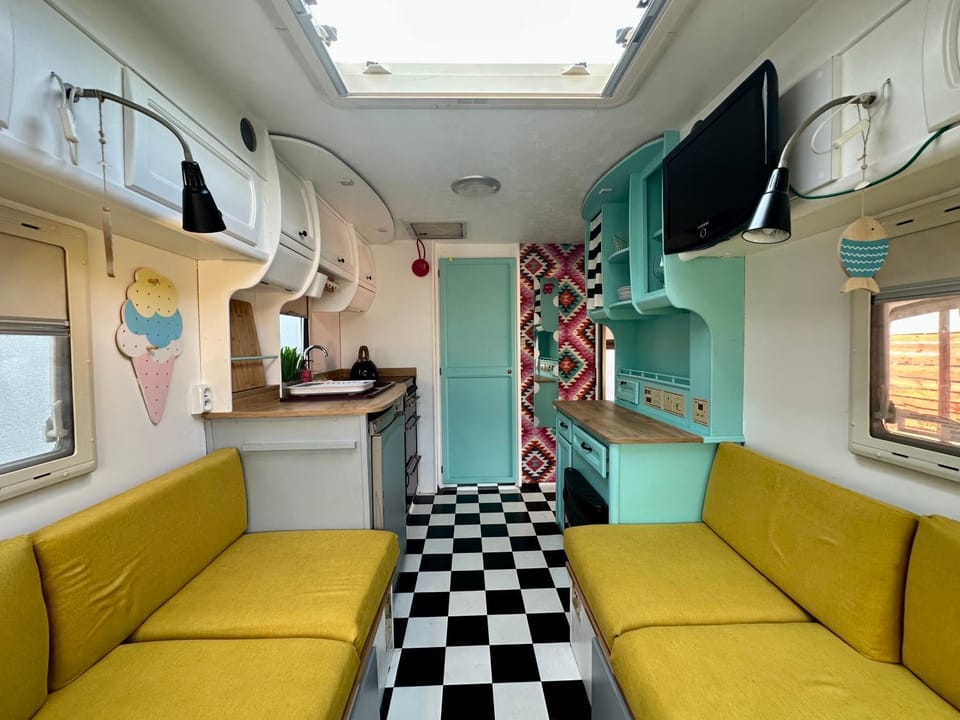 TV and multimedia, oven