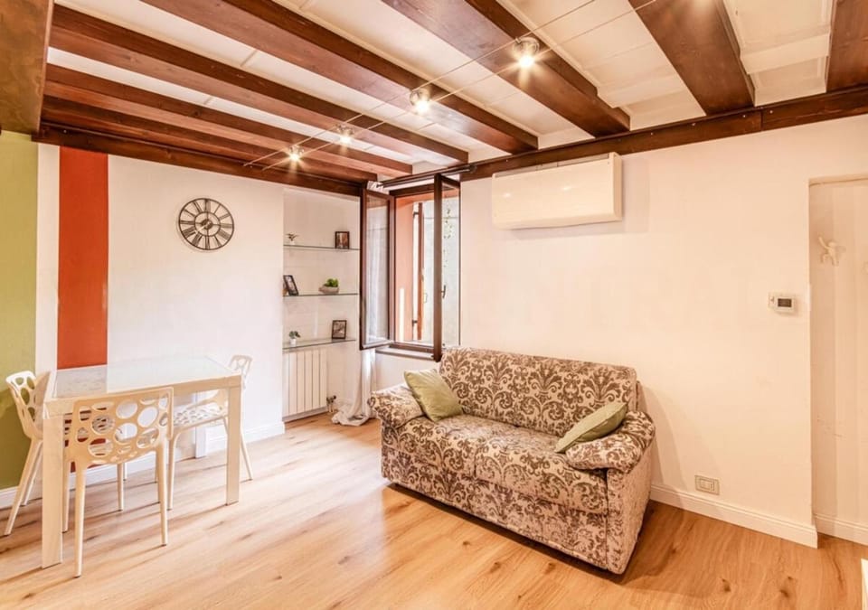 AL VICOLETTO Apartment in Verona