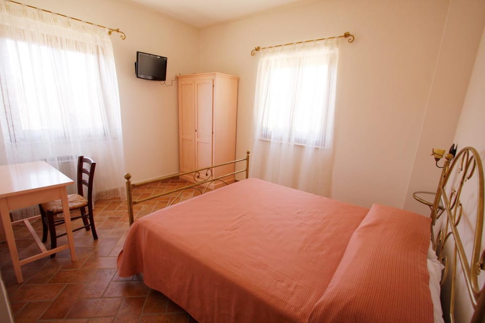 Day, Photo of the whole room