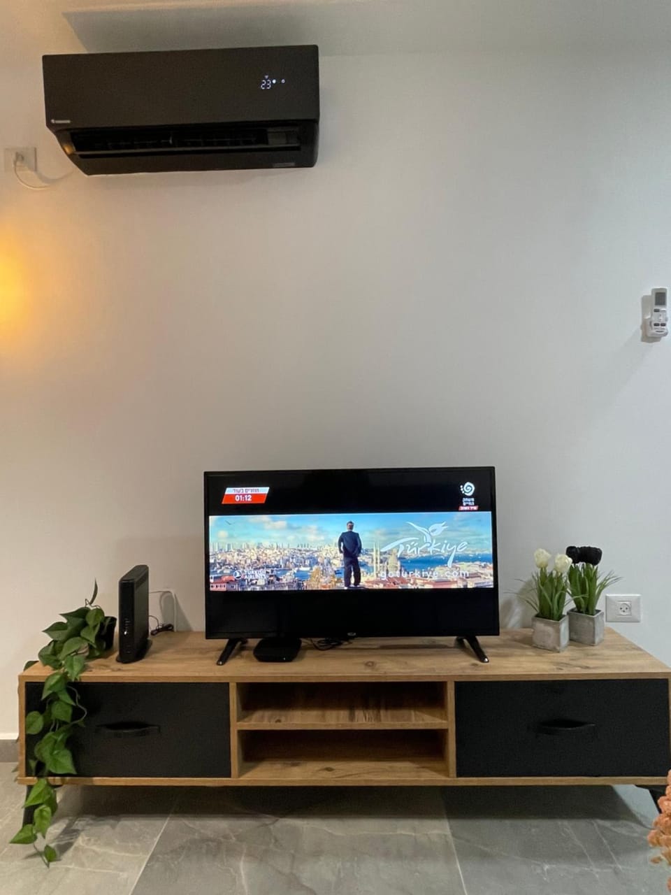 Communal lounge/ TV room, TV and multimedia, Evening entertainment, air conditioner