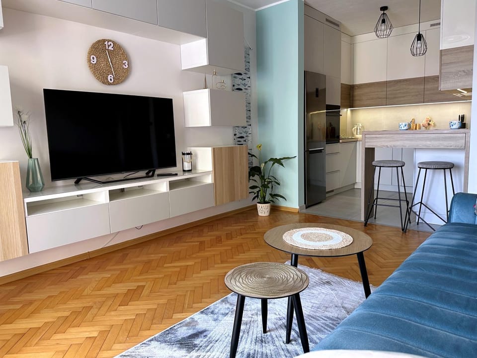 TV and multimedia, Kitchen or kitchenette, Living room, Seating area, Dining area, minibar