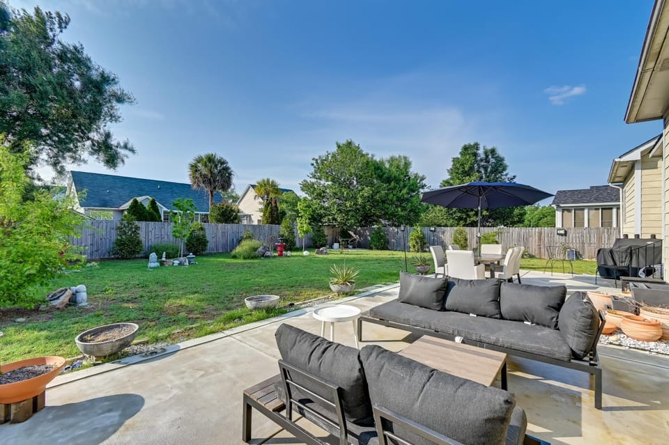 Hope Mills Family Home w/ Huge Backyard! House in South Carolina