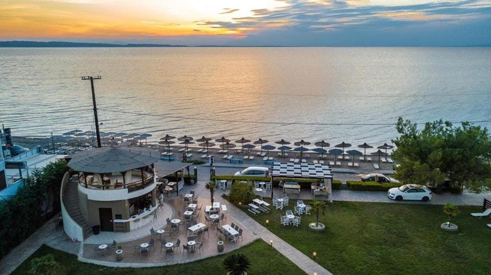 Bird's eye view, Garden, Lounge or bar, Sea view, Sunset