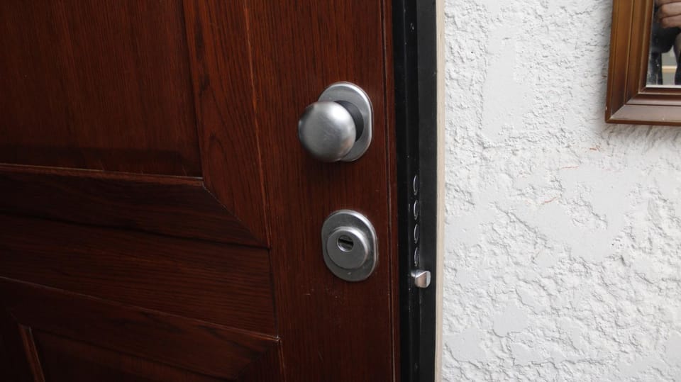 StudioAretiCom Studio to rent in FRONT the lovely SEA fully equipped plagiastudioseu Bed and Breakfast in Halkidiki