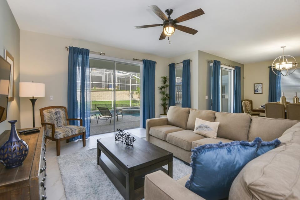 1588TL- The Retreat at ChampionsGate villa Villa in Four Corners