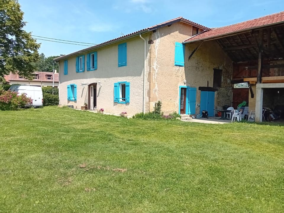 Clos A Malypense chez Mr Montamat Vacation rental in Occitanie