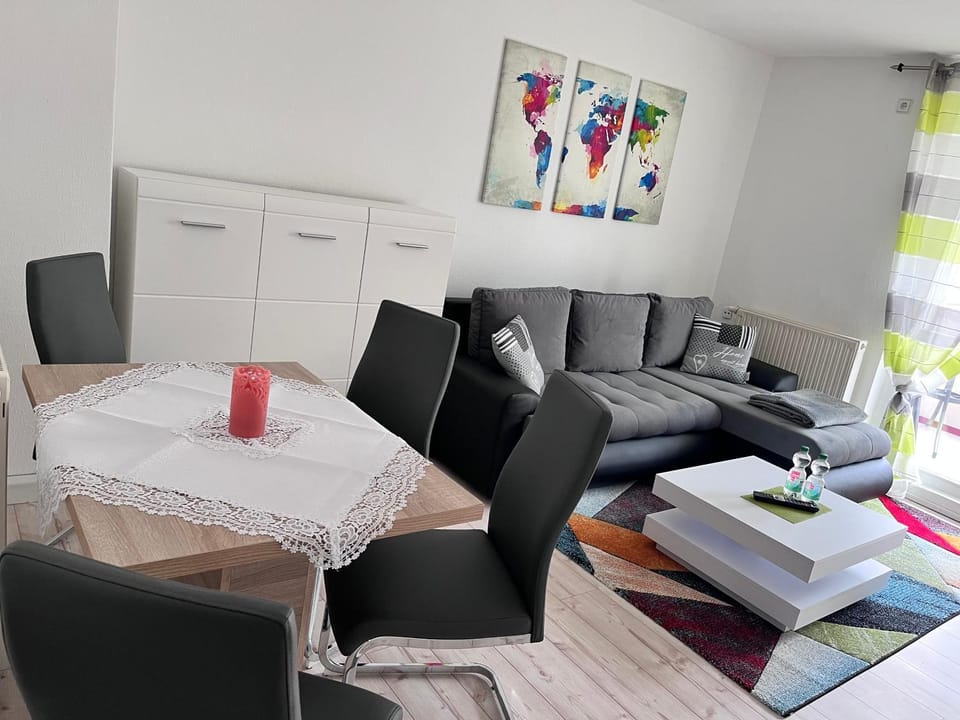 Living room, Dining area